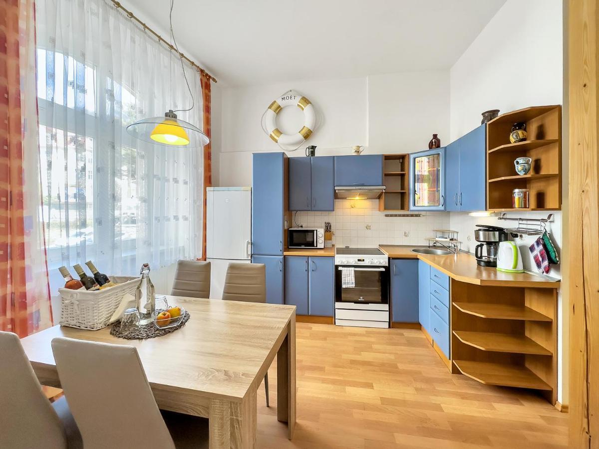 Laura'S Apartment Карловы Вары Экстерьер фото