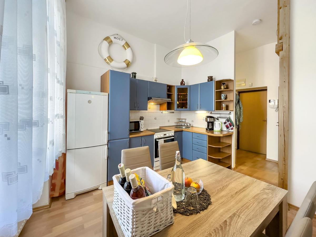 Laura'S Apartment Карловы Вары Экстерьер фото